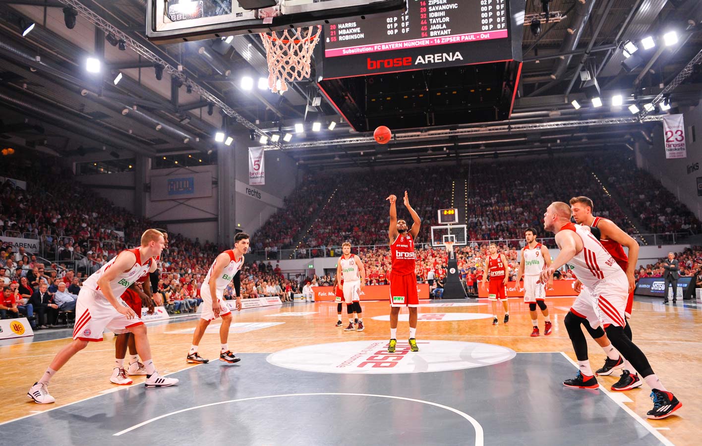 14.06.2015, Basketball, 1. Bundesliga, BBL, Saison 2014/15, Playoffs, Finale, Spiel 3, Brose Baskets Bamberg - FC Bayern Muenchen Basketball