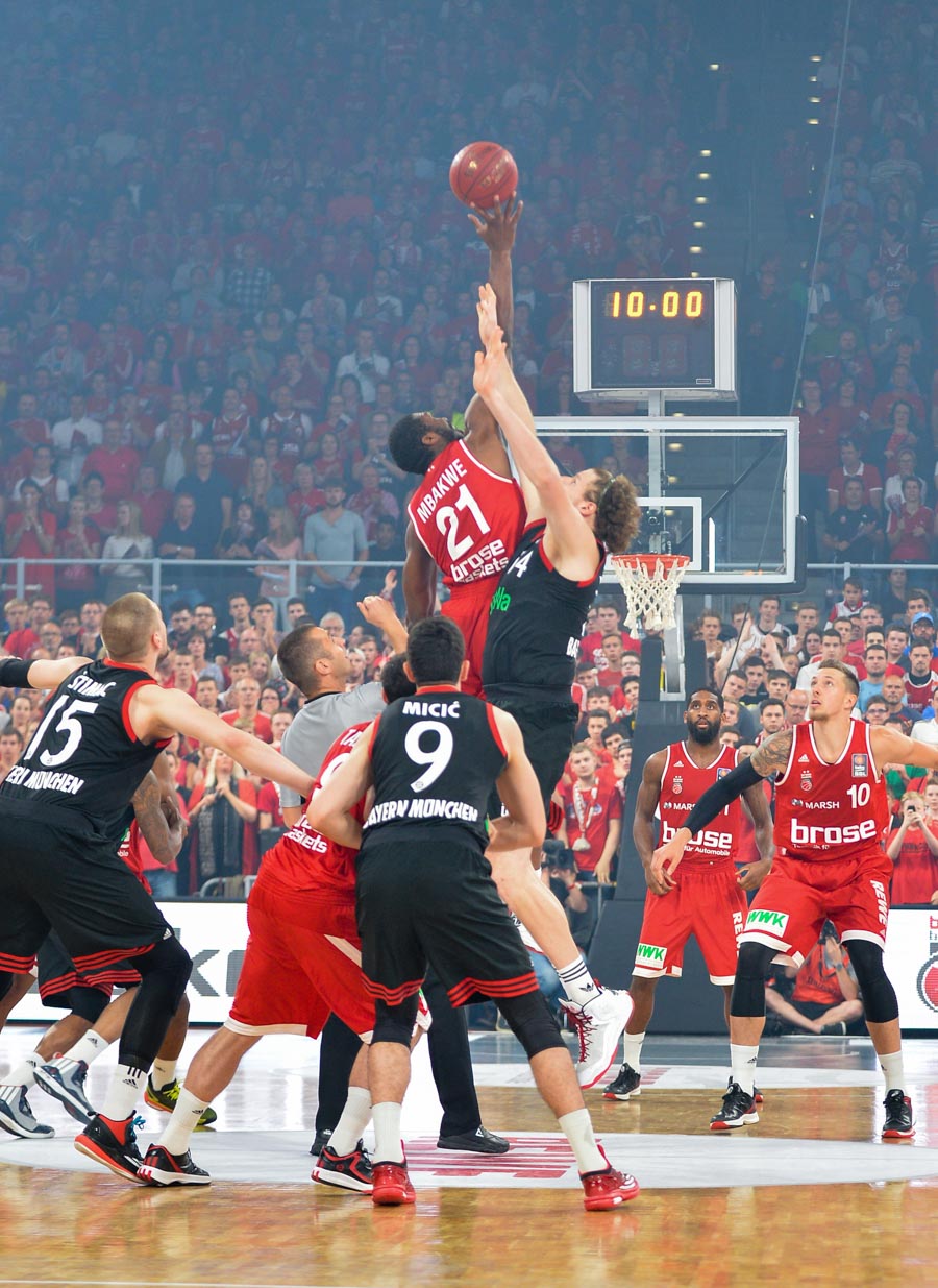 21.06.2015, Basketball, 1. Bundesliga, BBL, Saison 2014/15, Playoffs, Finale, Spiel 5, Brose Baskets Bamberg - FC Bayern Muenchen Basketball