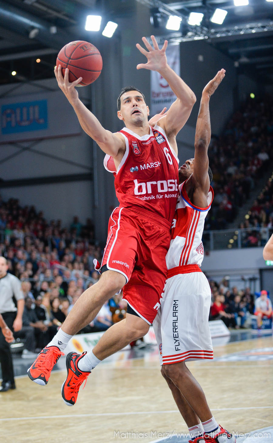 06.12.2015, Basketball, 1. Bundesliga, BBL, Saison 2015/16, Brose Baskets Bamberg - FC Bayern Muenchen Basketball