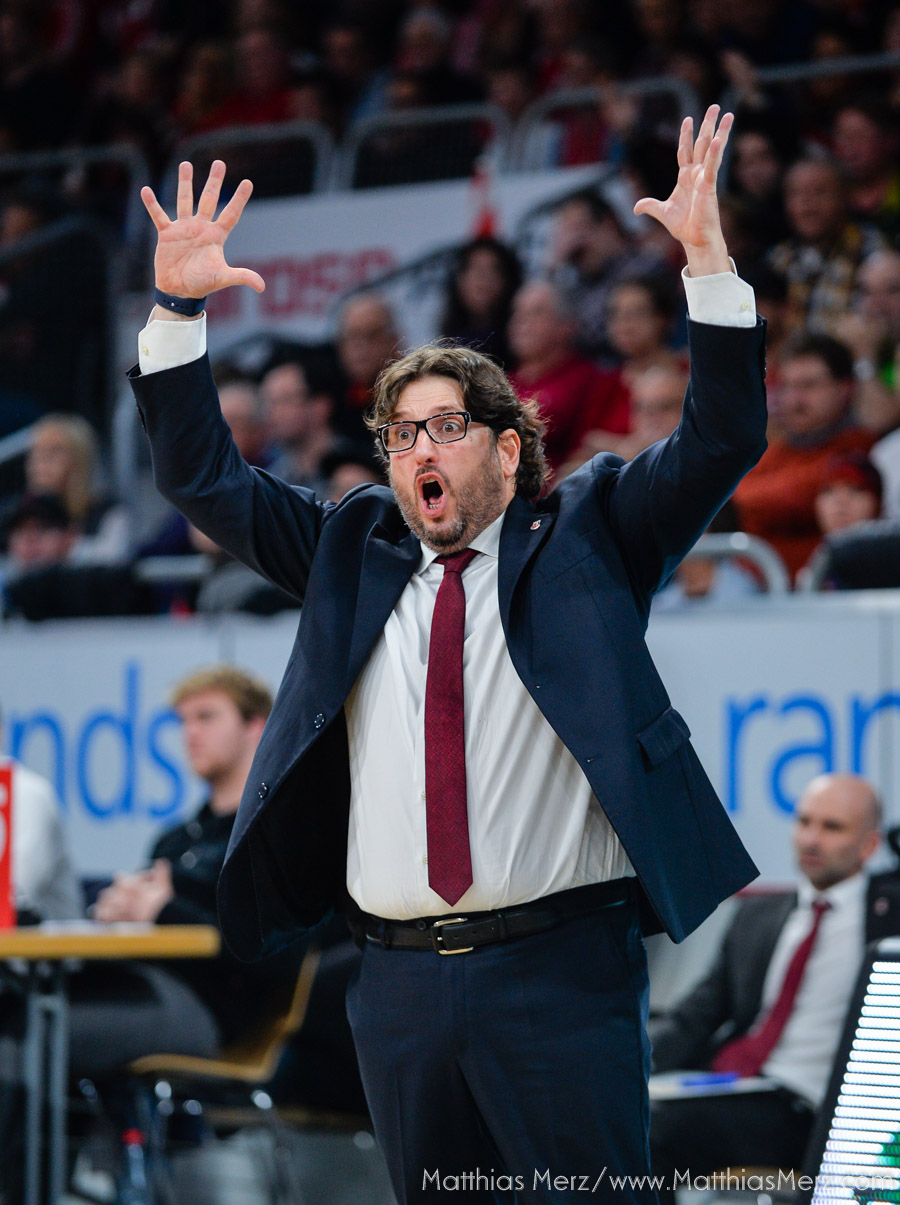 06.12.2015, Basketball, 1. Bundesliga, BBL, Saison 2015/16, Brose Baskets Bamberg - FC Bayern Muenchen Basketball